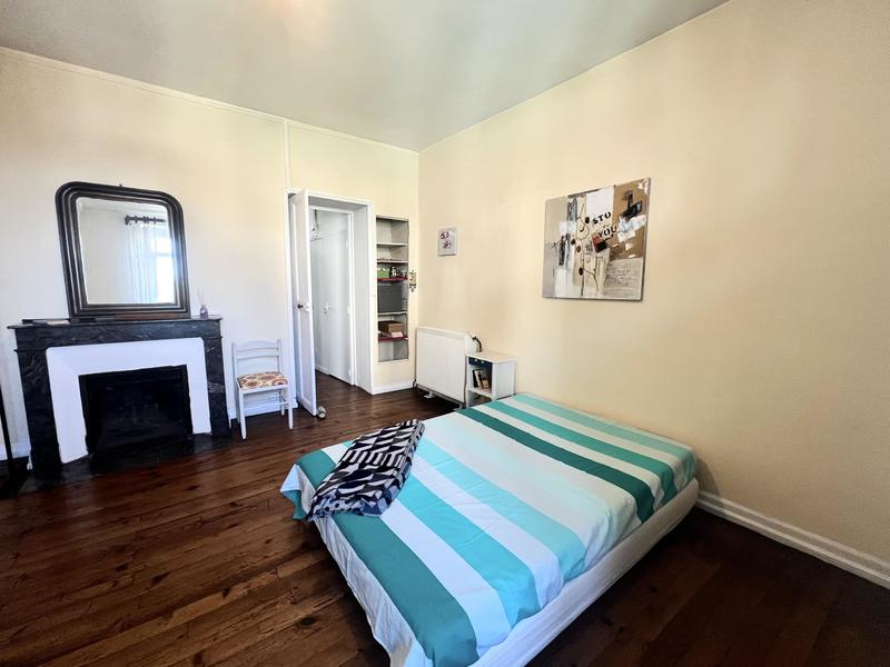 Maison jumelée - 240 m² - 11 pièces