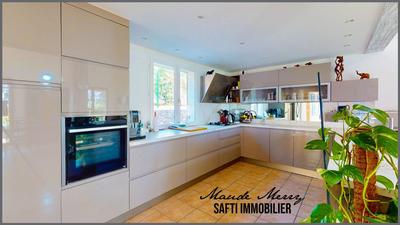 Villa - 170 m² - 6 pièces