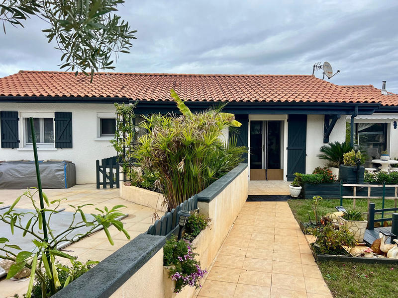 Maison - 92 m² - 4 pièces