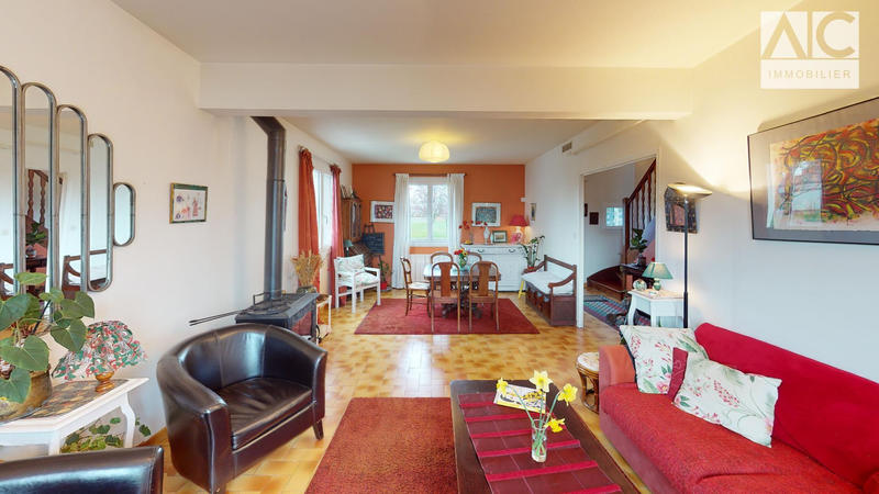 Maison - 105 m² - 5 pièces