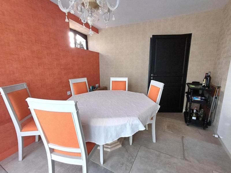 Maison - 136 m² - 6 pièces