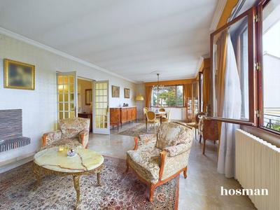 Maison - 218 m² - 5 pièces