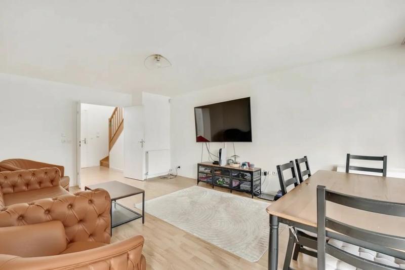 Appartement - 100 m² - 5 pièces