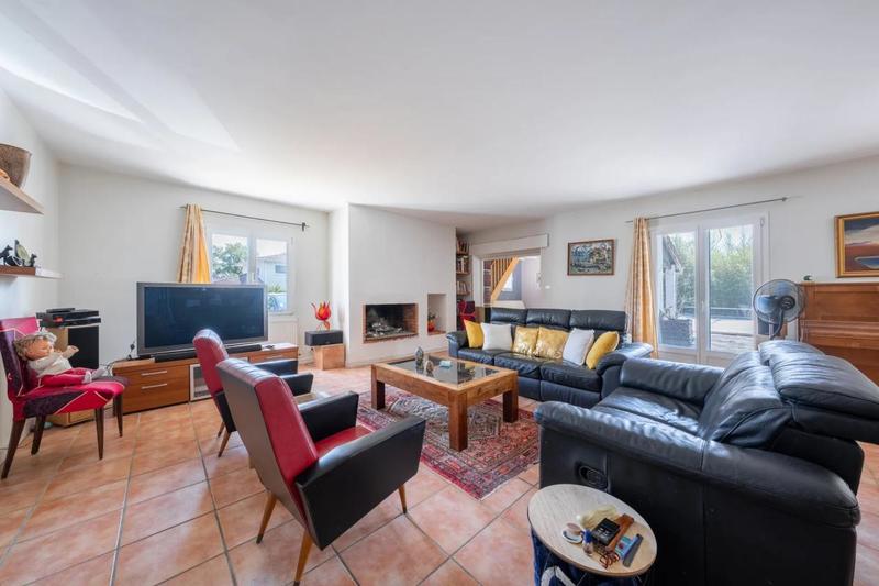 Maison - 288 m² - 7 pièces