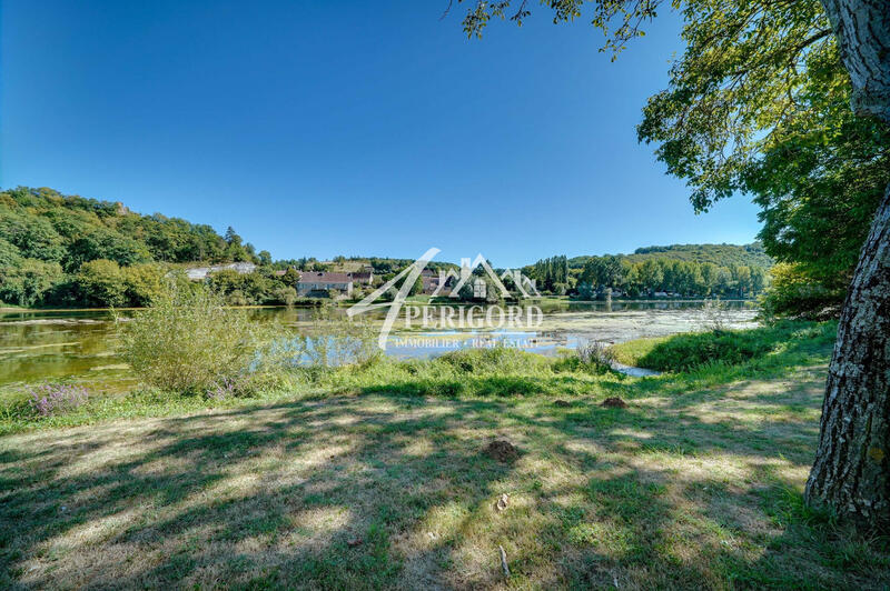 Maison ancienne - 380 m² - 12 pièces