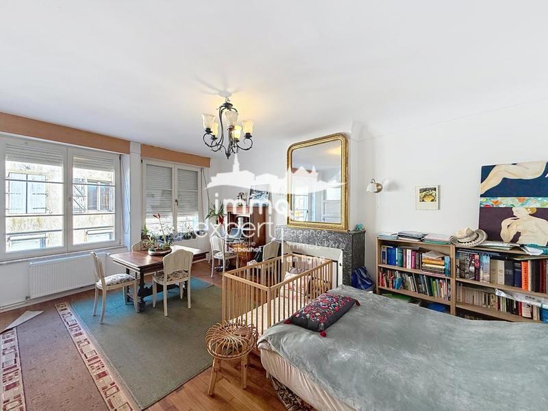 Maison de ville - 246 m² - 7 pièces