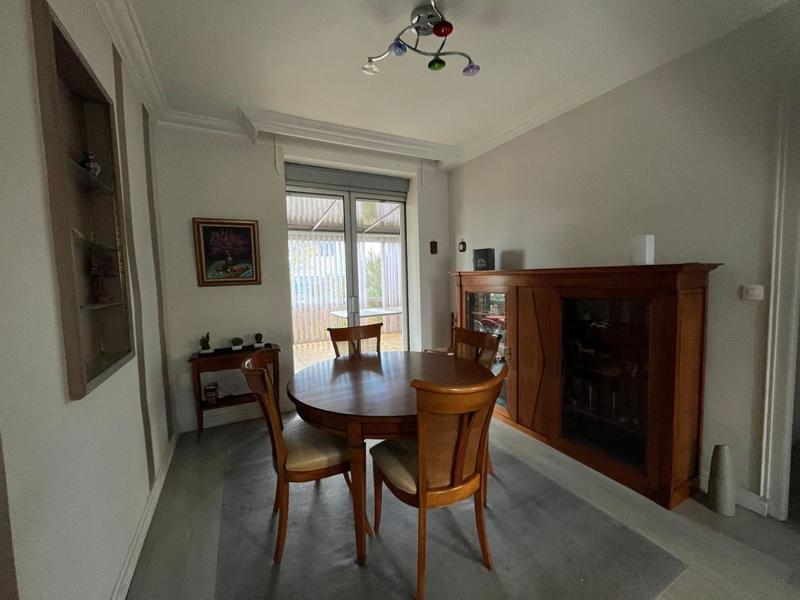 Maison - 159 m² - 6 pièces