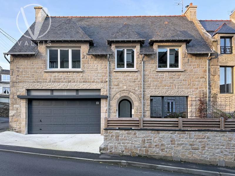 Maison - 137 m² - 6 pièces