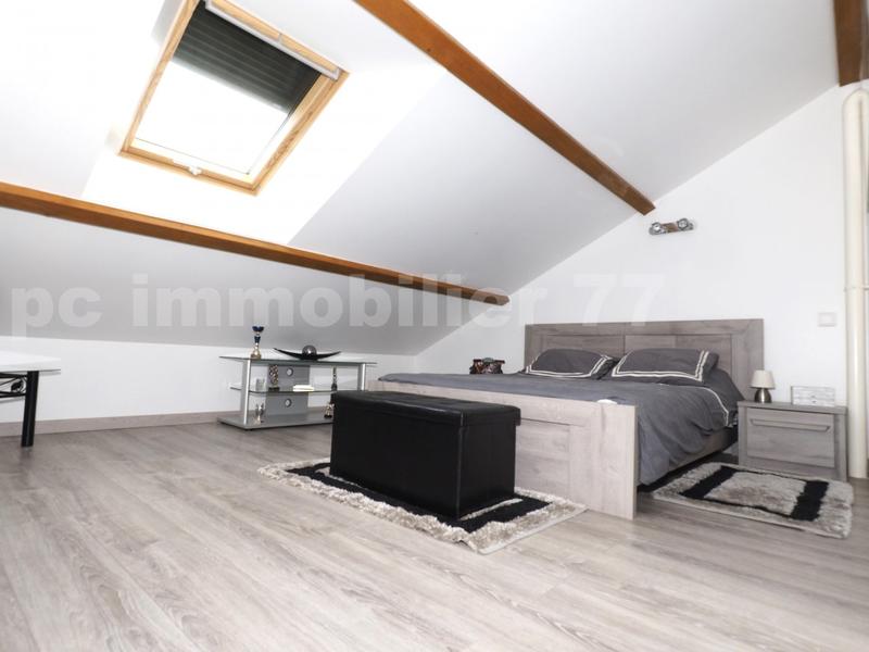 Maison traditionnelle - 118 m² - 6 pièces