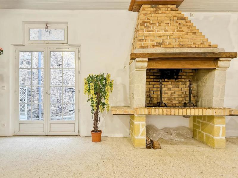 Maison - 205 m² - 8 pièces