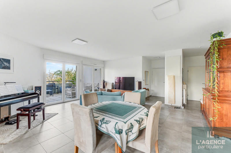 Appartement - 85 m² - 4 pièces