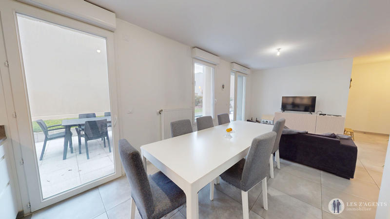 Maison - 90 m² - 4 pièces