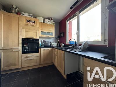 Maison - 84 m² - 4 pièces