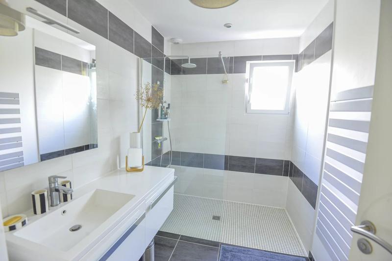 Maison - 104 m² - 4 pièces