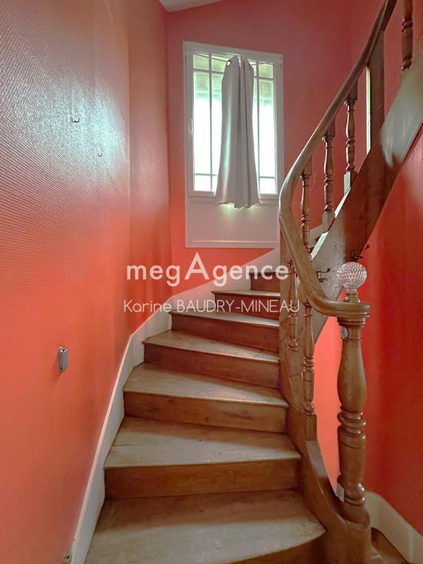 Maison - 167 m² - 9 pièces