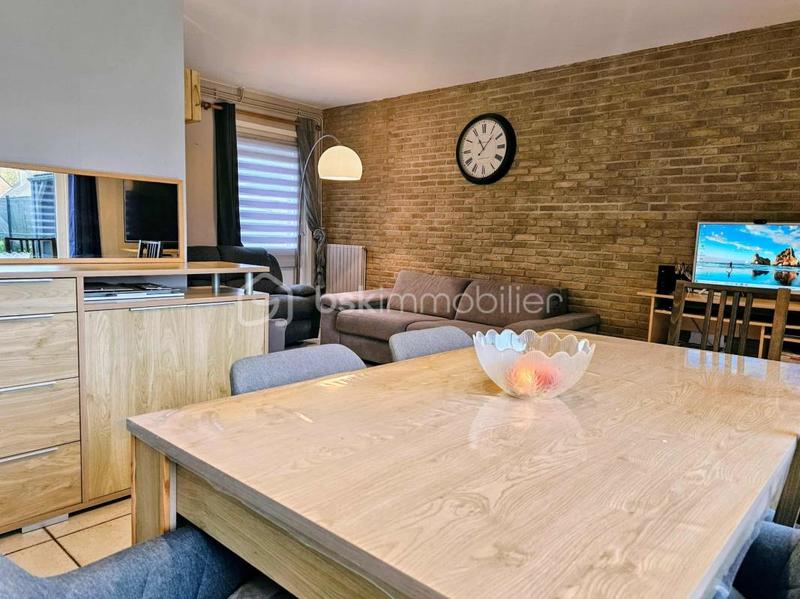 Maison - 91 m² - 5 pièces