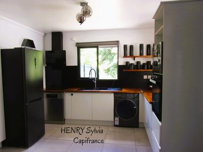 Maison - 92 m² - 3 pièces