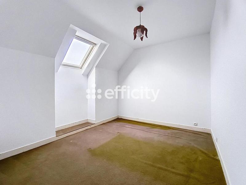 Maison - 156 m² - 9 pièces