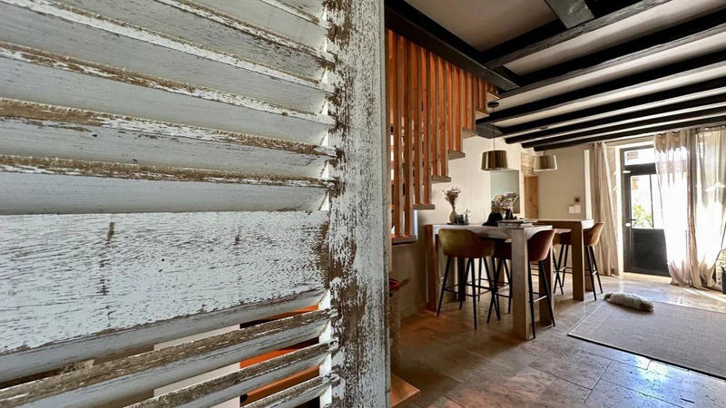 Maison - 207 m² - 9 pièces