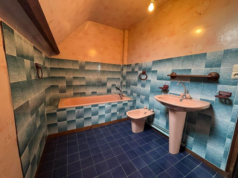 Maison - 110 m² - 7 pièces