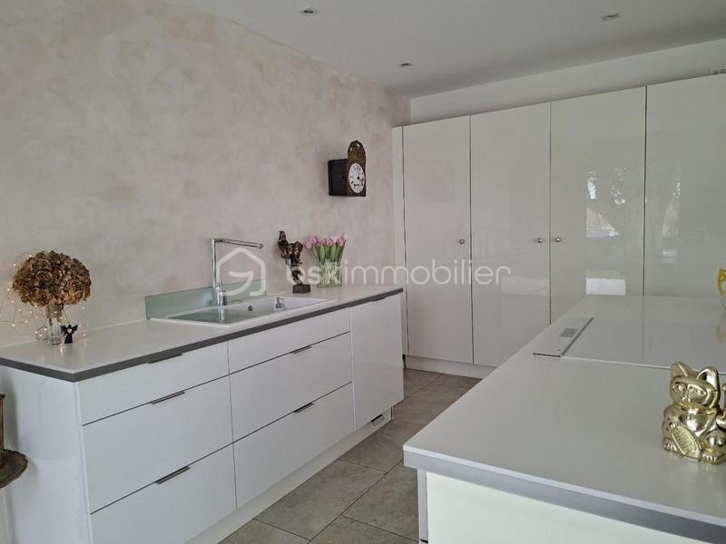 Maison - 153 m² - 5 pièces