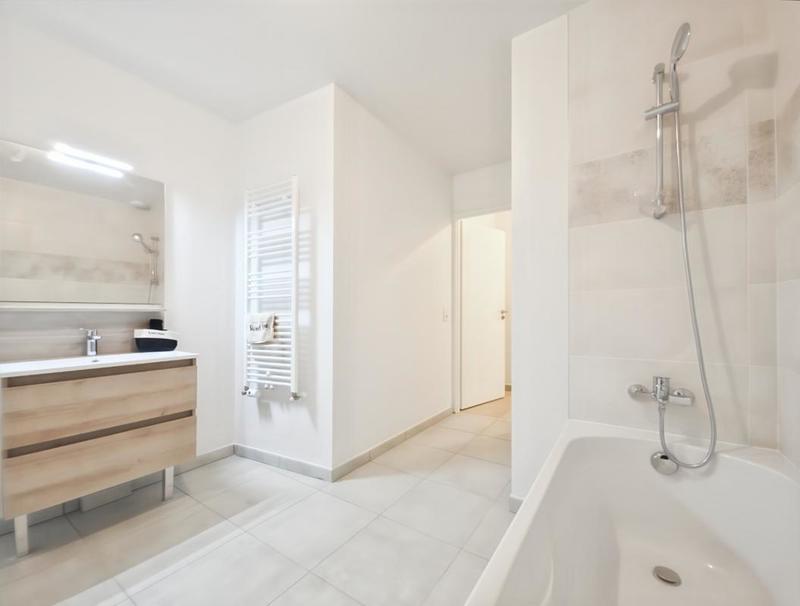 Appartement - 95 m² - 4 pièces