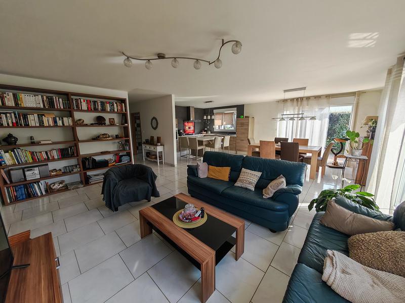 Maison - 140 m² - 6 pièces