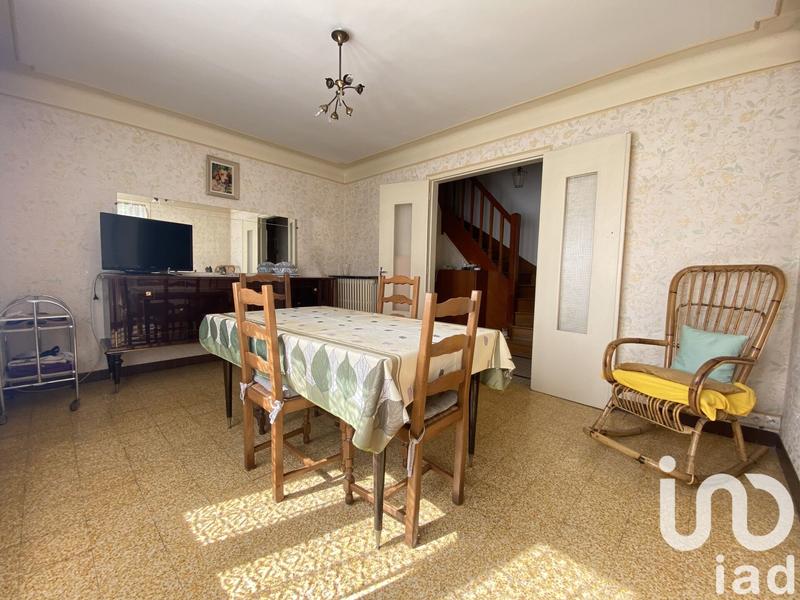 Maison - 200 m² - 8 pièces