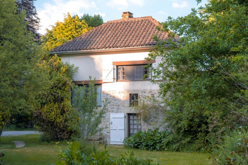 Maison - 340 m² - 15 pièces