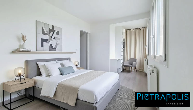 Appartement - 120 m² - 5 pièces