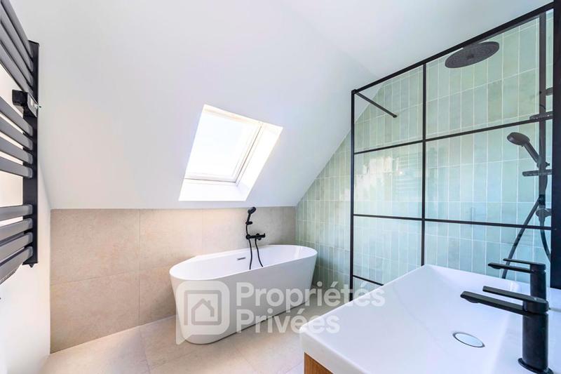 Maison - 89 m² - 6 pièces