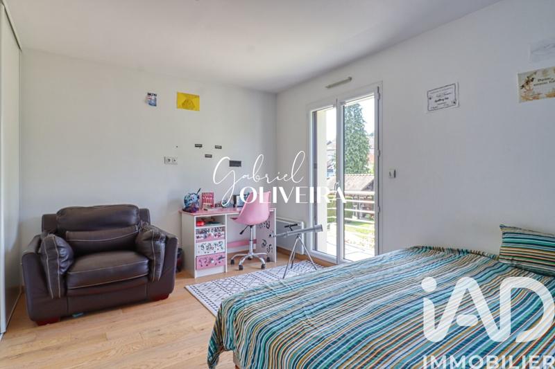 Maison - 210 m² - 7 pièces