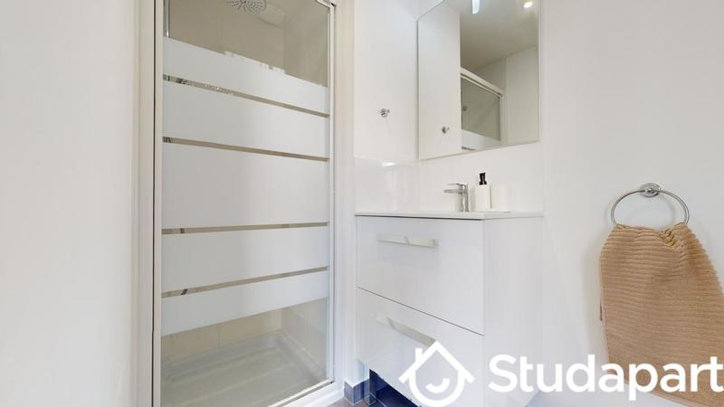 Chambre - 61 m² - 1 pièce