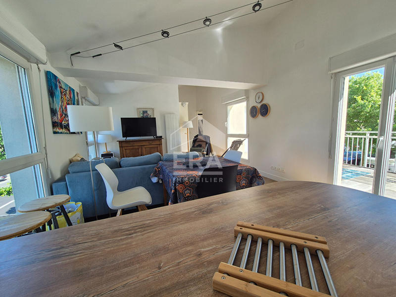 Appartement - 80 m² - 4 pièces