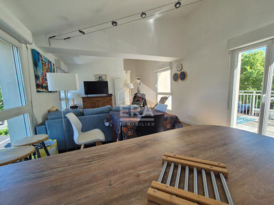 Appartement - 80 m² - 4 pièces