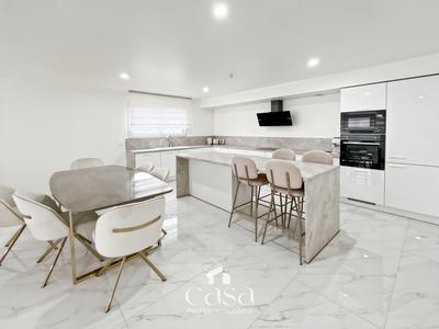 Maison contemporaine - 138 m² - 6 pièces