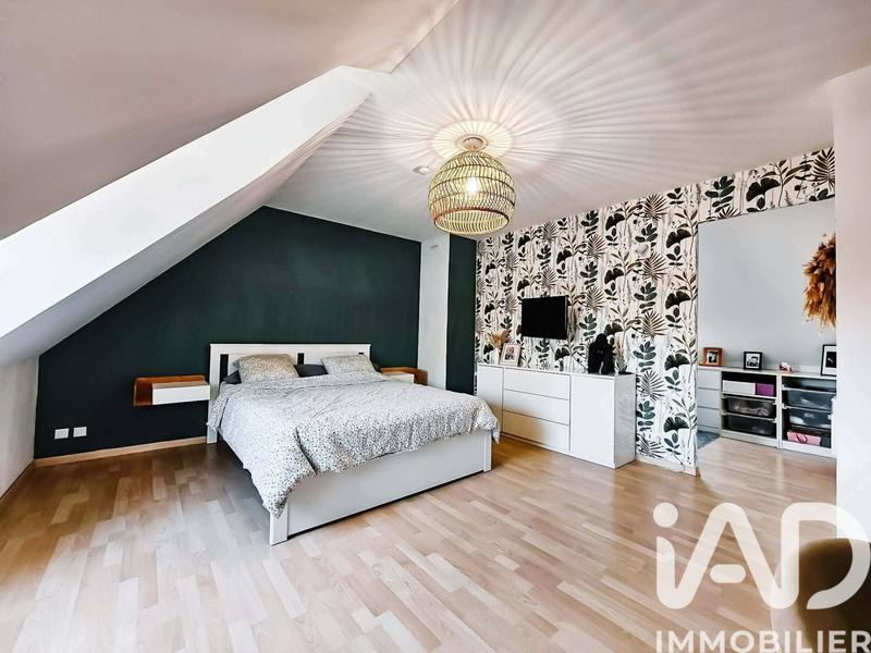 Maison - 180 m² - 6 pièces