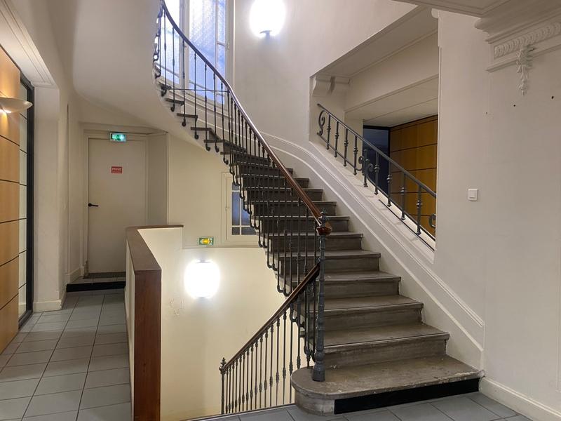 Bureau - 357 m² - 11 pièces