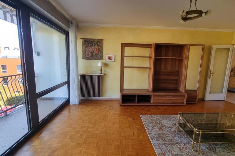 Appartement - 100 m² - 4 pièces