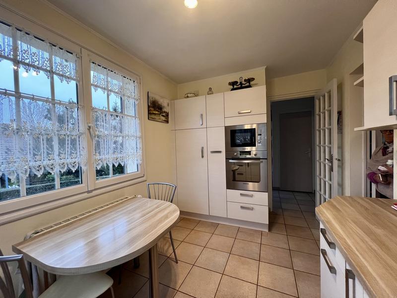 Maison traditionnelle - 175 m² - 8 pièces