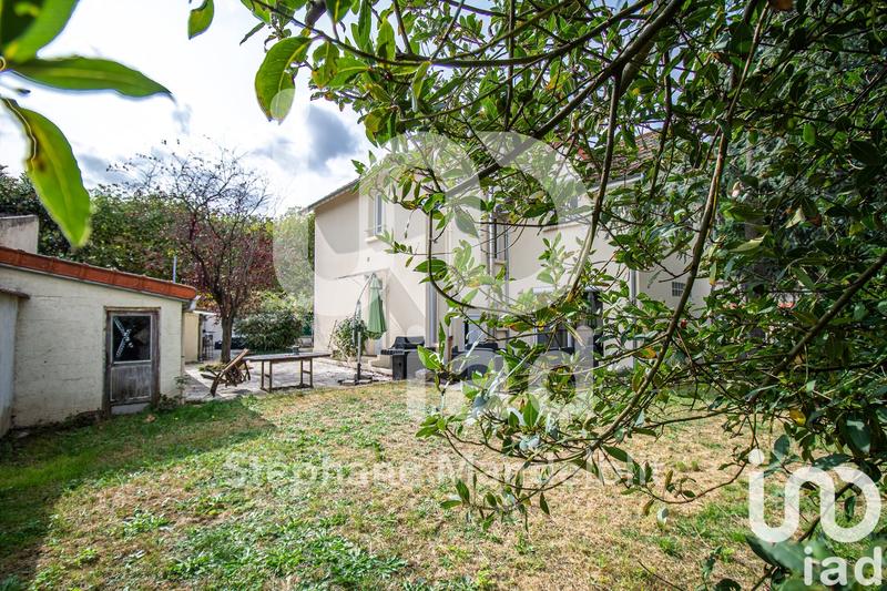 Maison - 140 m² - 8 pièces
