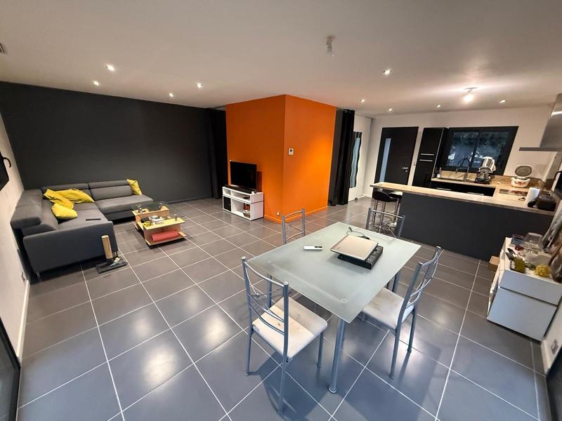 Villa - 84 m² - 3 pièces