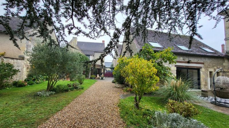 Maison - 260 m² - 10 pièces