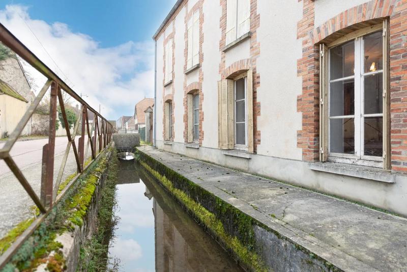 Corps de ferme - 136 m² - 10 pièces