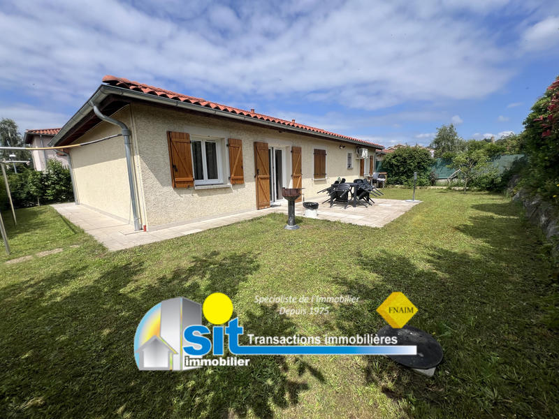 Maison - 95 m² - 5 pièces