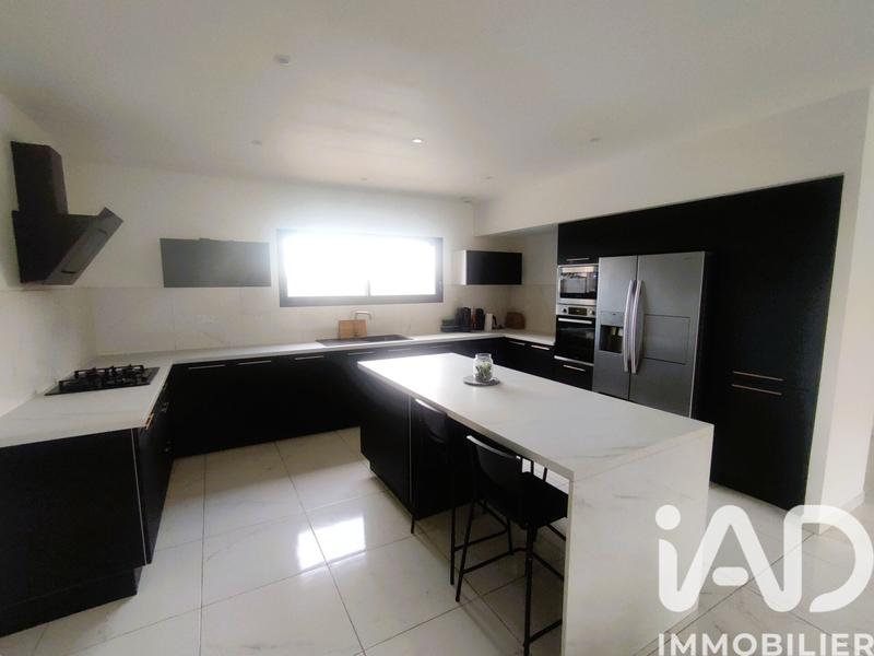 Maison - 145 m² - 5 pièces