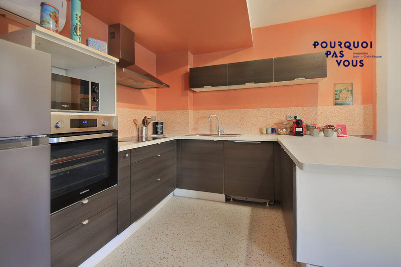 Appartement - 85 m² - 4 pièces