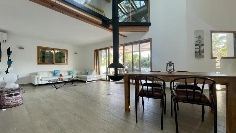 Maison d'architecte - 200 m² - 5 pièces