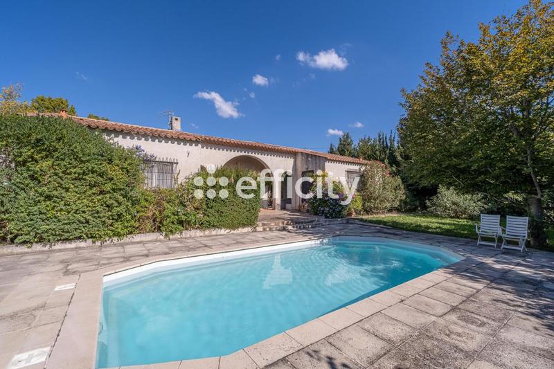 Villa - 170 m² - 6 pièces