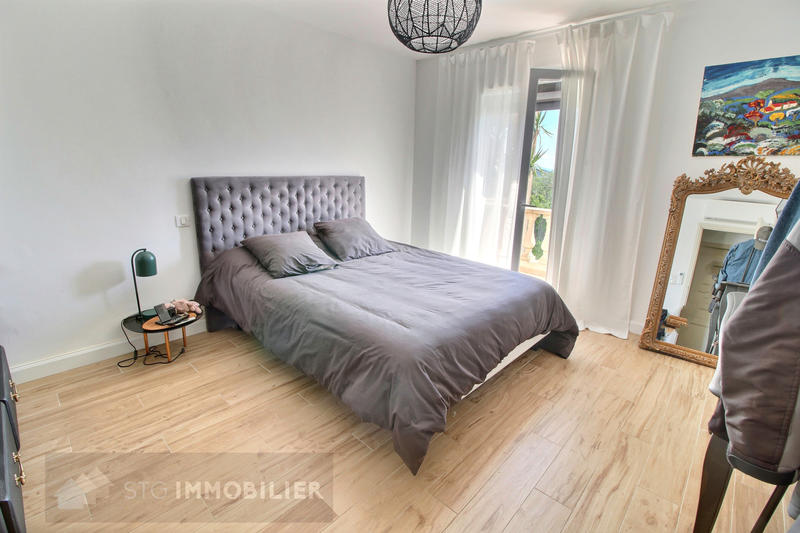 Villa - 177 m² - 5 pièces